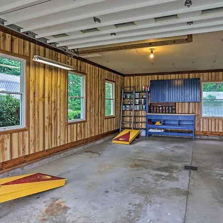 Millersburg Home With Covered Porch And Fire Pit!